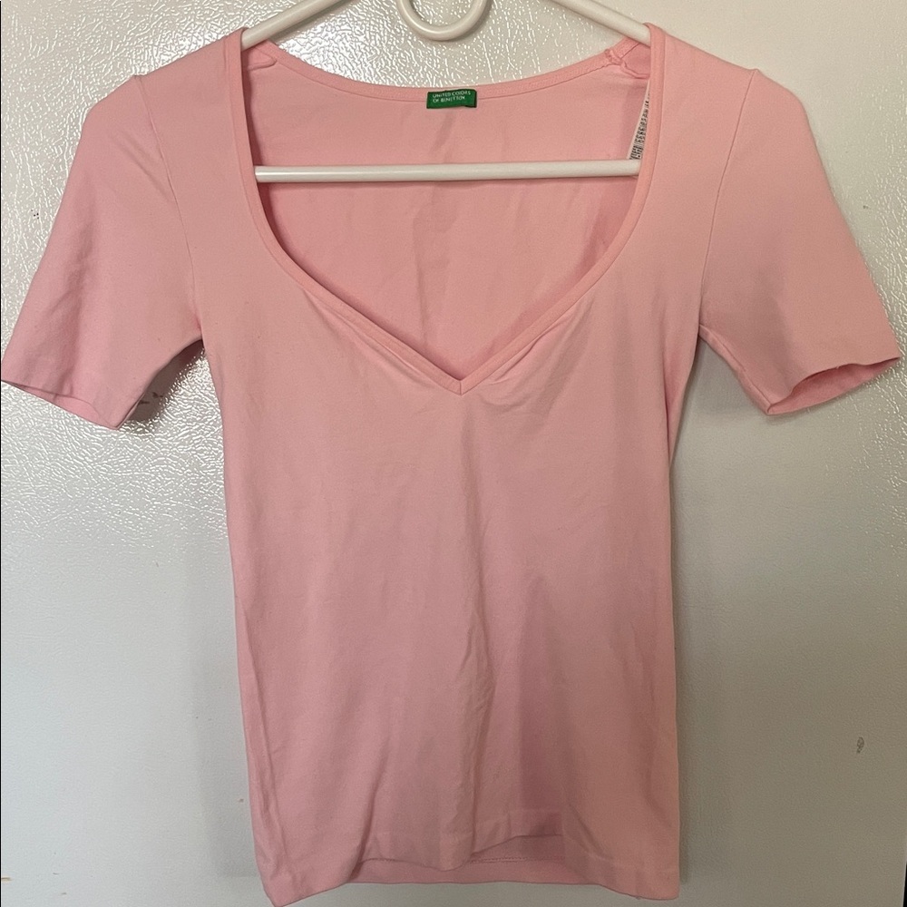 United Colors Of Benetton One Size Light‎ Pink V-Neck Tee